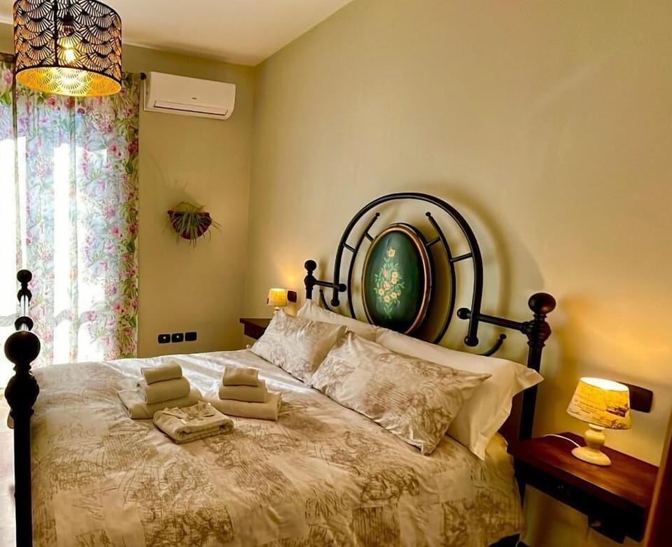 Classic Double Room, Balcony, Hill View