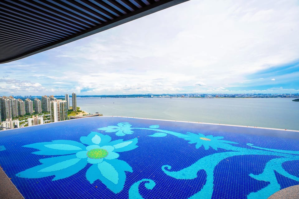 Infinity pool