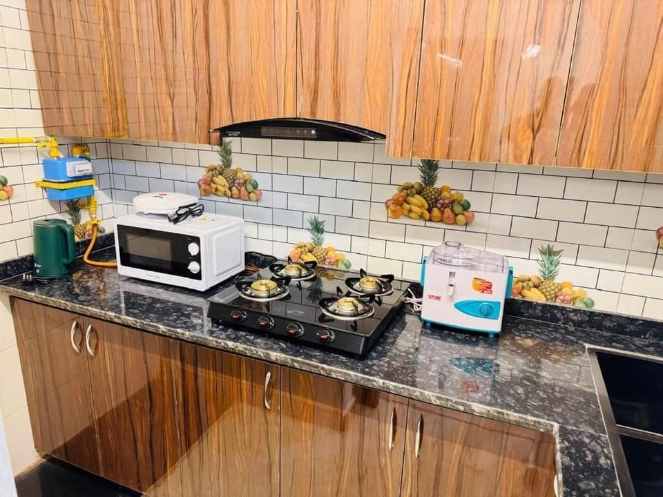 Superior Studio, Patio | Private kitchen | Dining tables
