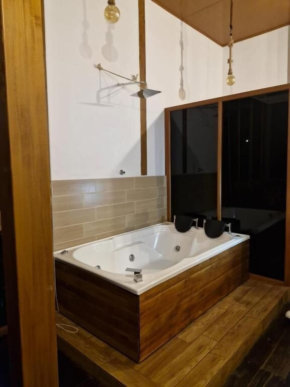 Shower, towels, soap, shampoo