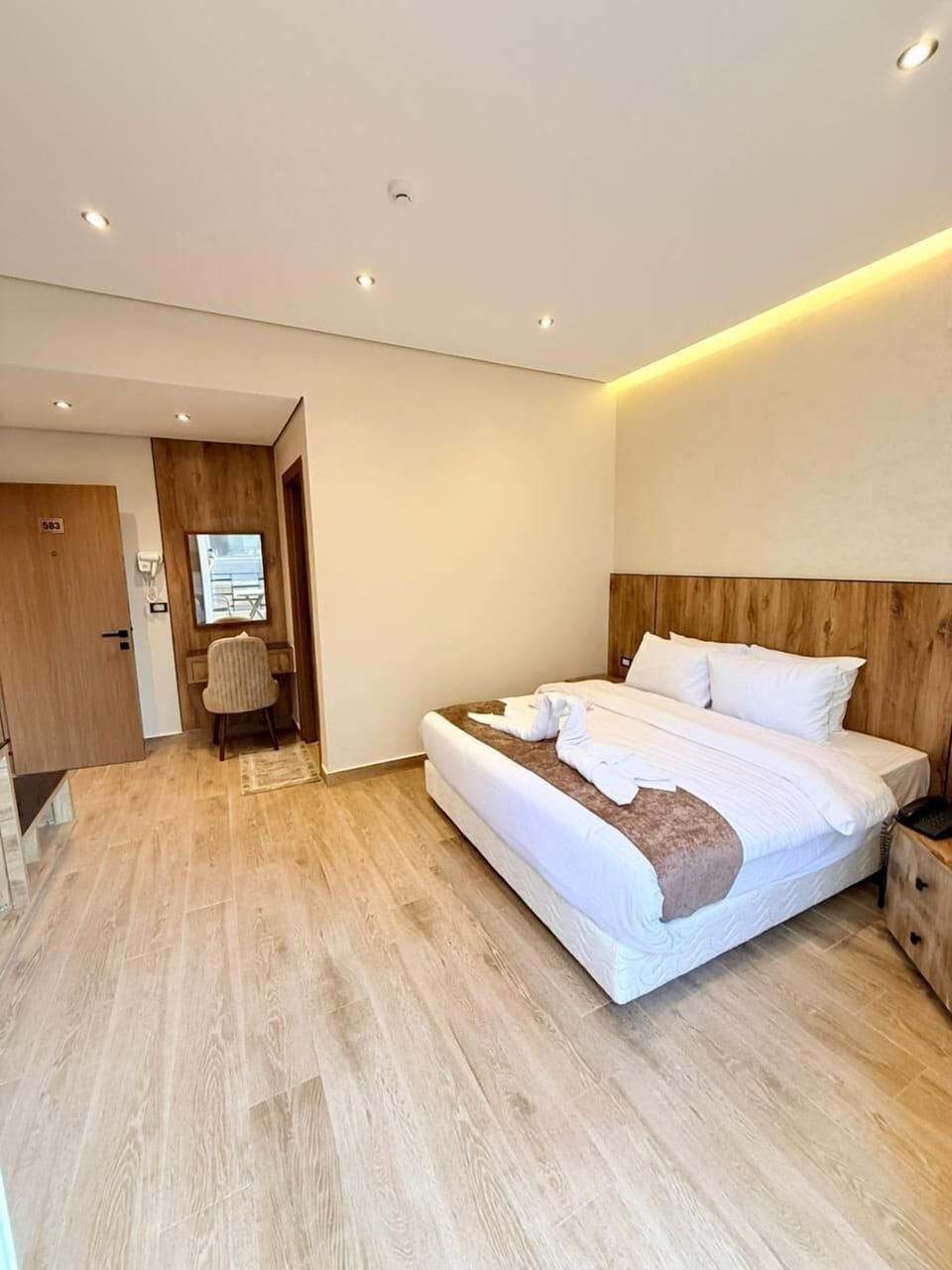 Double Room with Balcony, City View | Minibar, desk, WiFi, bed sheets