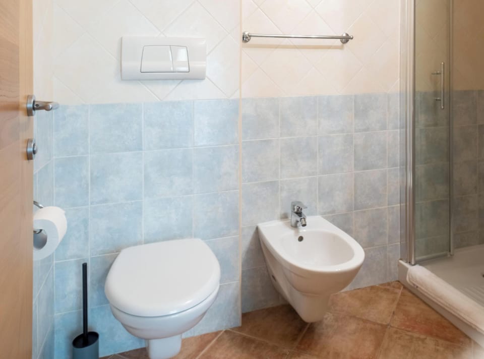Comfort Double or Twin Room | Bathroom | Bidet