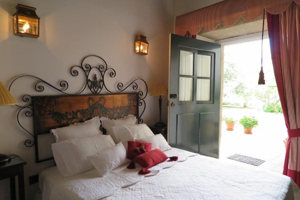 Double Room | Down comforters, individually decorated, individually furnished, desk