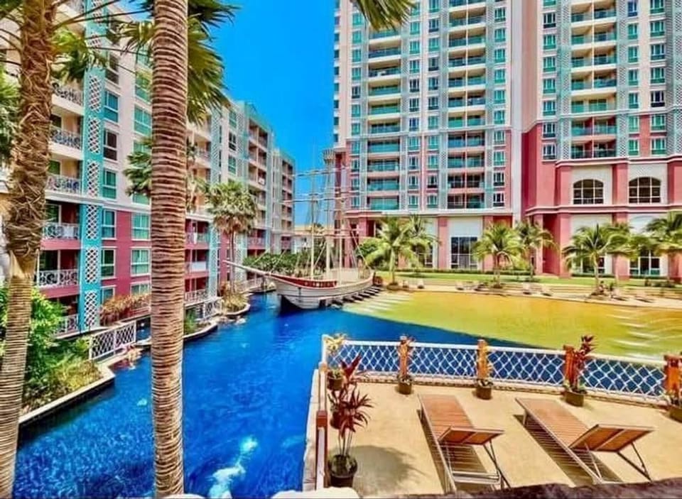 Apartment, 2 Bedrooms, Accessible | Pool | Outdoor pool