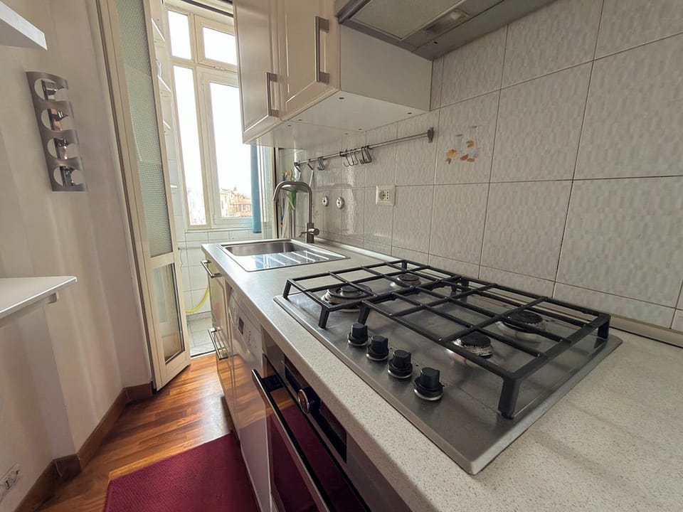 Apartment, Balcony, City View | Private kitchen
