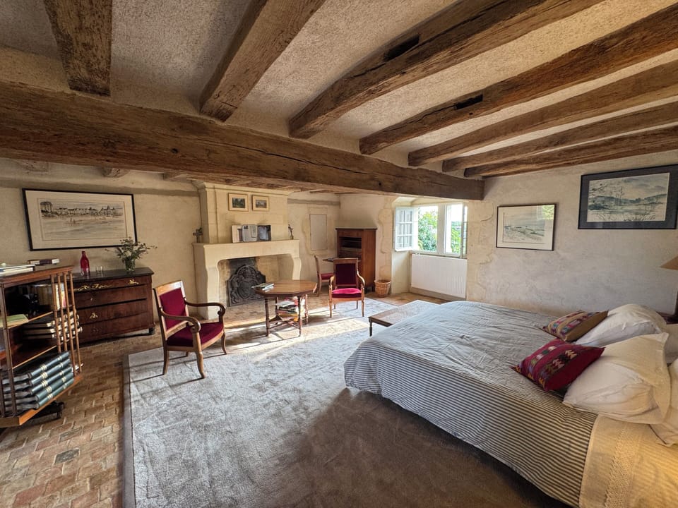 Comfort Room, 1 King Bed, Non Smoking, Garden View | Iron/ironing board, free WiFi