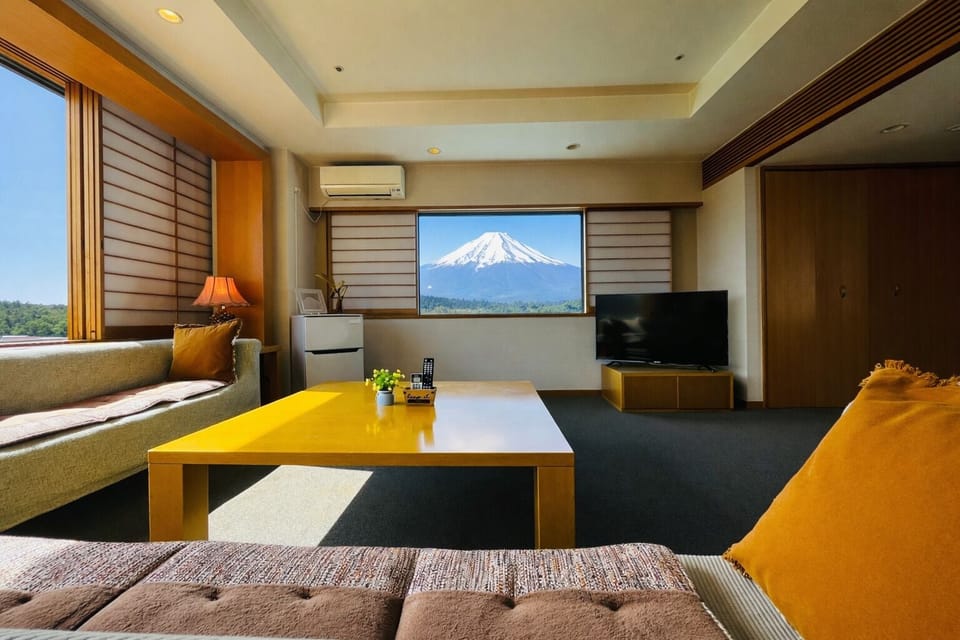 Deluxe Room, Non Smoking (Suite) | Free WiFi