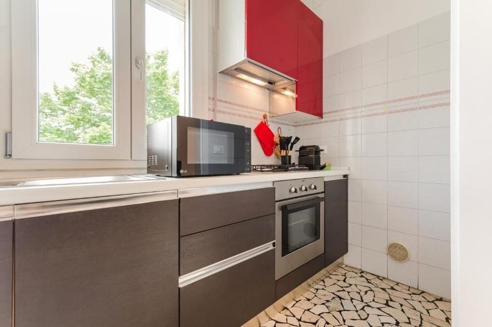 Apartment, Balcony, Courtyard View | Private kitchen