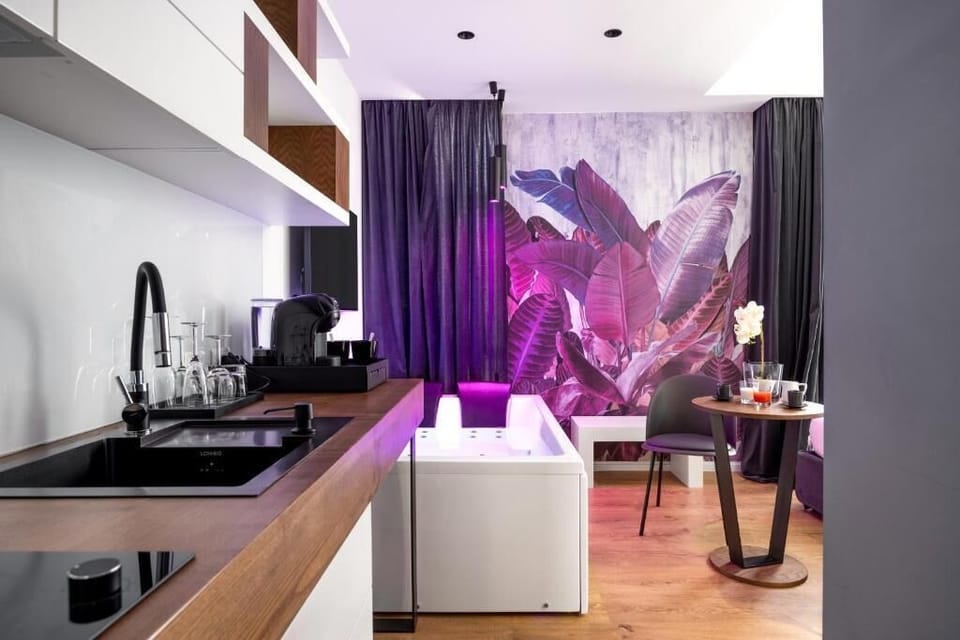 Deluxe Double Room | Interior