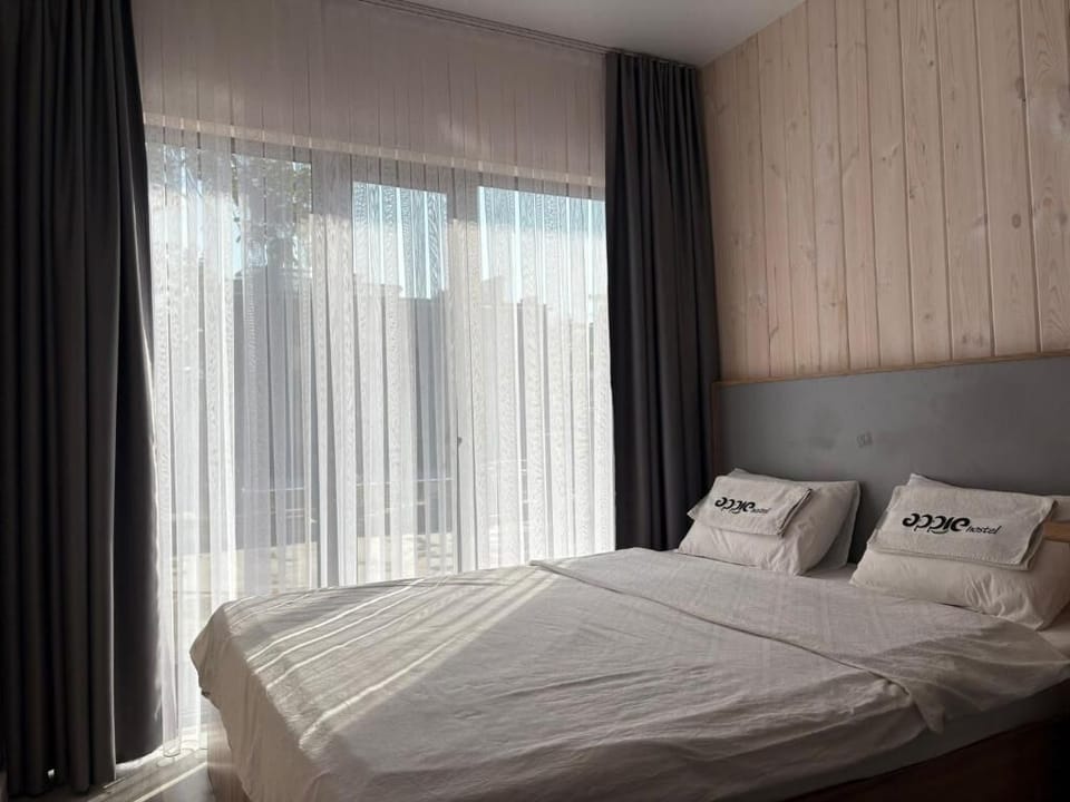 Comfort Studio Suite | Free WiFi