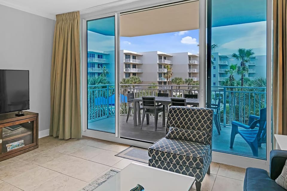Condo, 1 King Bed with Sofa bed (Waterscape 428-B) | Living area