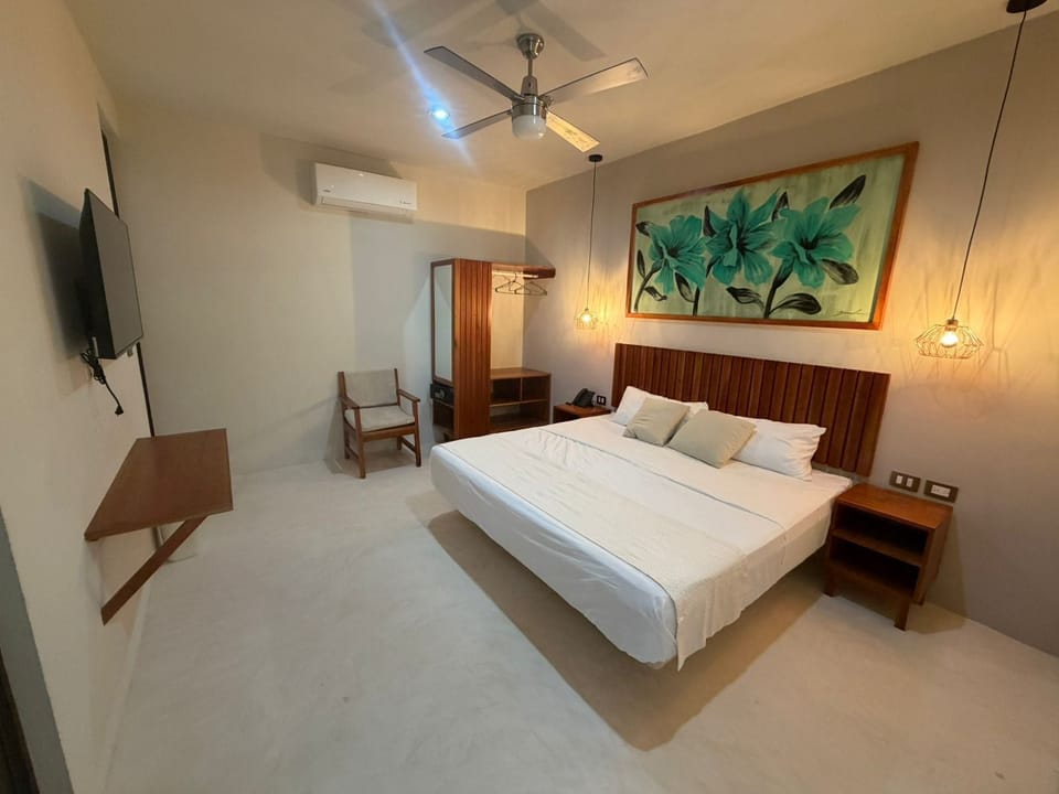 Standard Double Room, Non Smoking | In-room safe, free WiFi