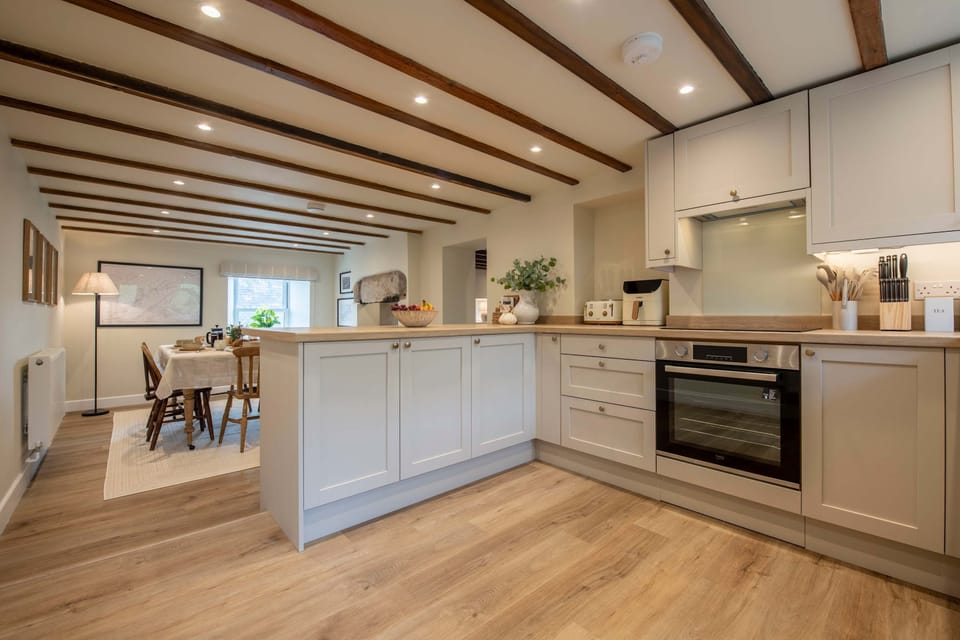 House | 3 bedrooms, high-speed internet
