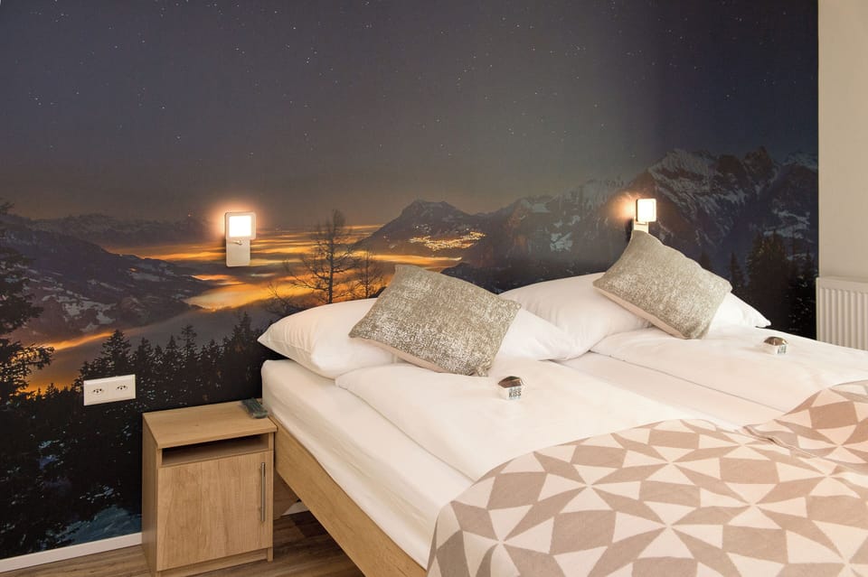 Imagine | Down comforters, in-room safe, desk, blackout drapes