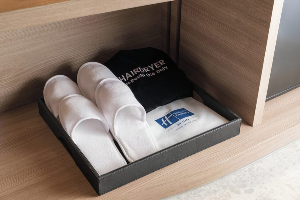 Room amenity