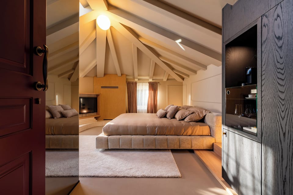 Signature Room