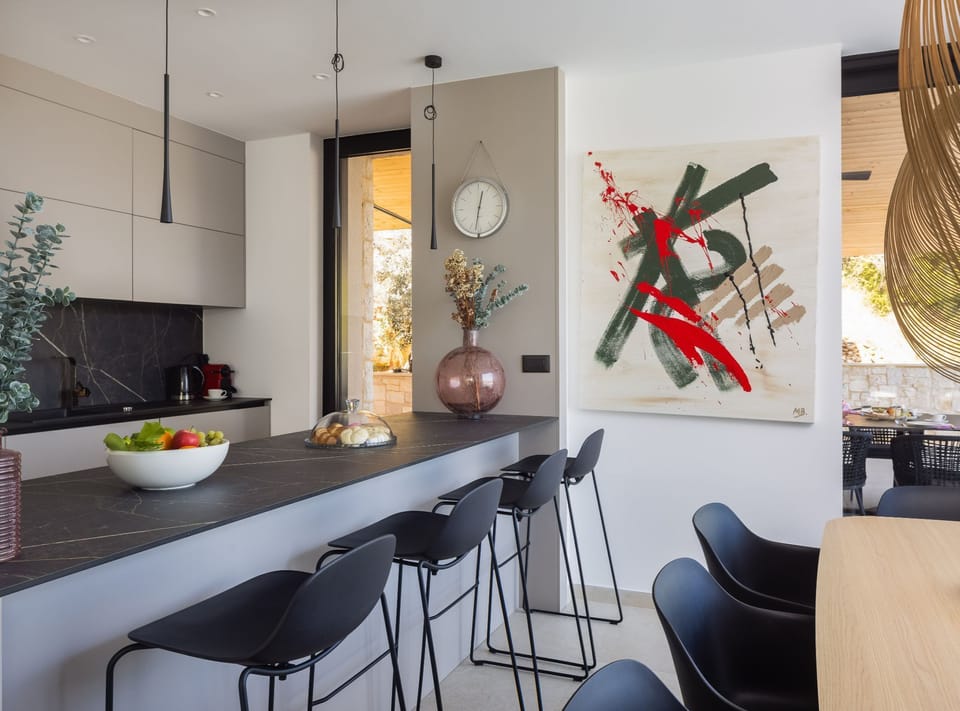 Villa (Five Bedroom Villa with the Pool) | Dining room