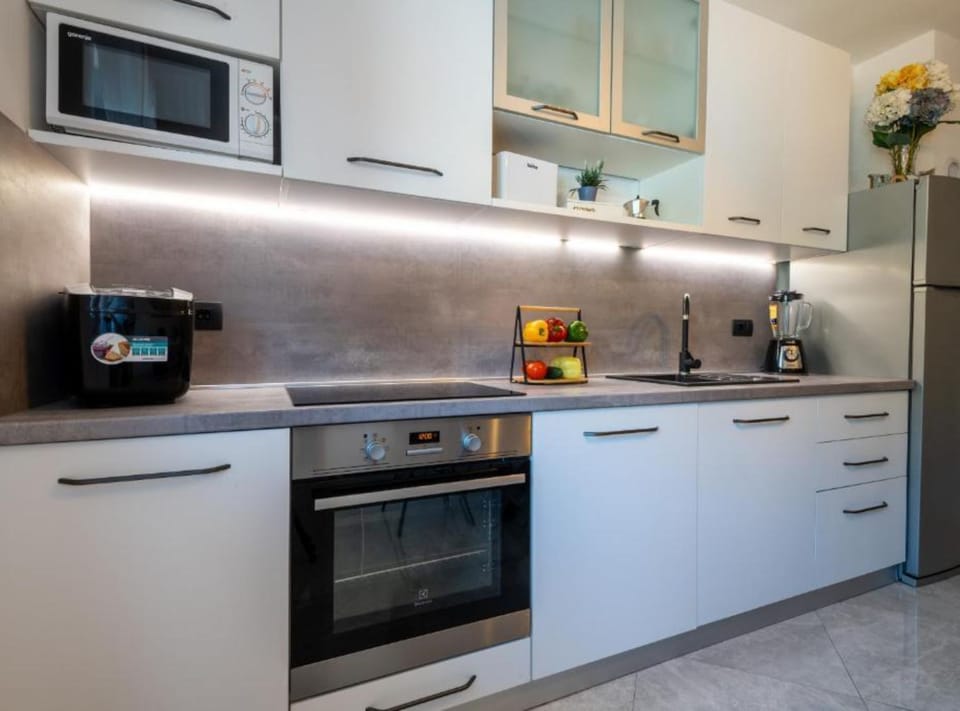 Villa (Three Bedroom Villa with Swimming Poo) | Private kitchen | Fridge