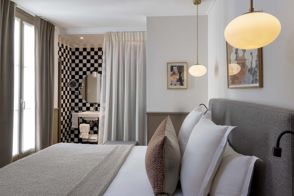 Premium bedding, in-room safe, desk, soundproofing
