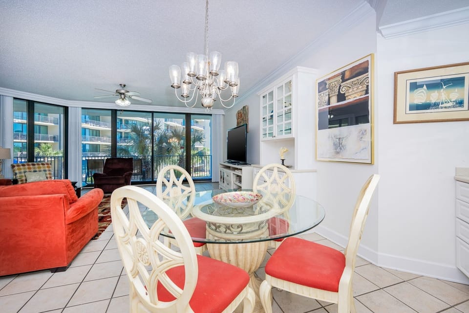 Condo, 3 Bedrooms | Interior