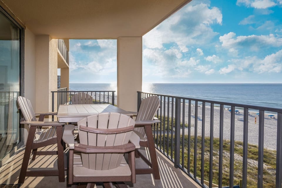 Condo, 2 Bedrooms | Outdoor dining