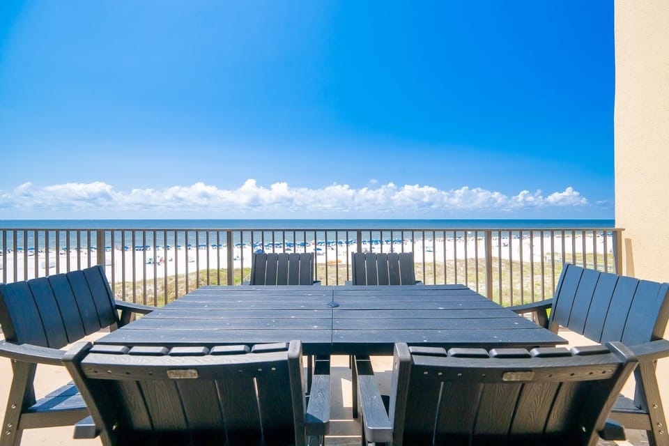 Condo, 2 Bedrooms | Outdoor dining