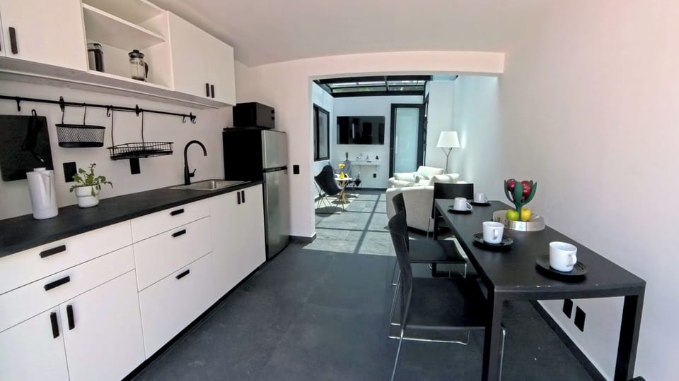 Deluxe Loft, 2 Bedrooms, Pets Not Allowed, Annex Building | Private kitchen | Fridge, microwave, stovetop, coffee/tea maker