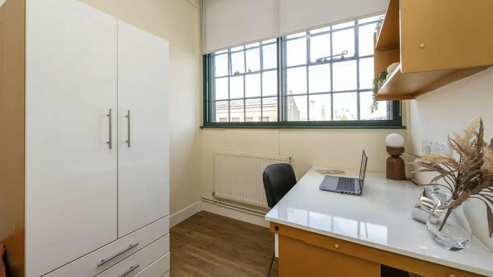 Single Room, Non Smoking, Shared Bathroom