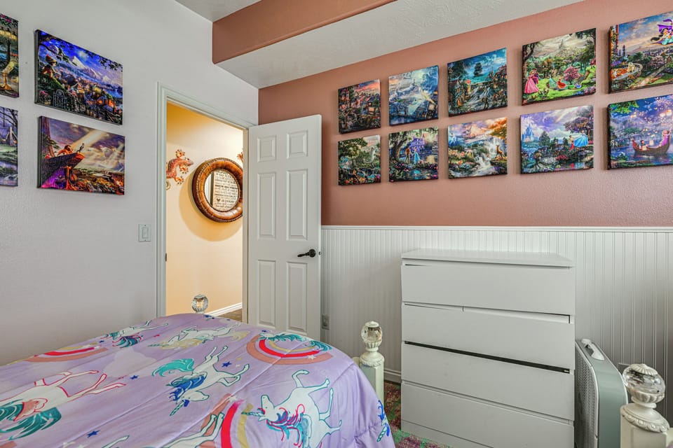 House (5 Bedrooms) | Interior