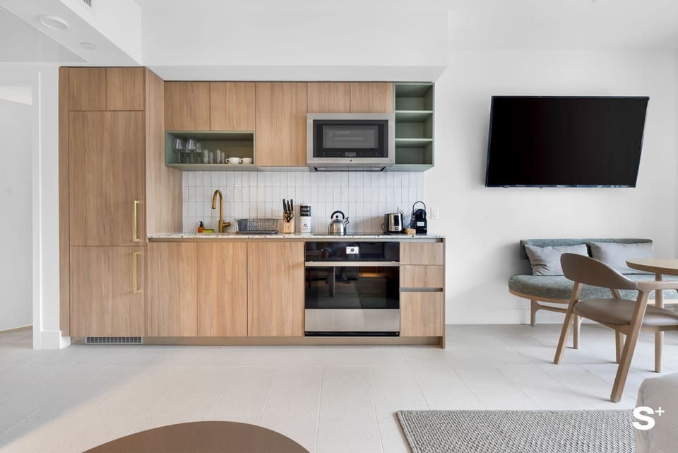Studio, Balcony, City View | Private kitchen | Toaster
