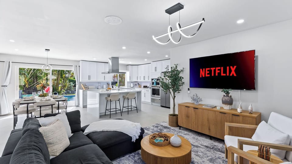 House (4 Bedrooms) | Interior