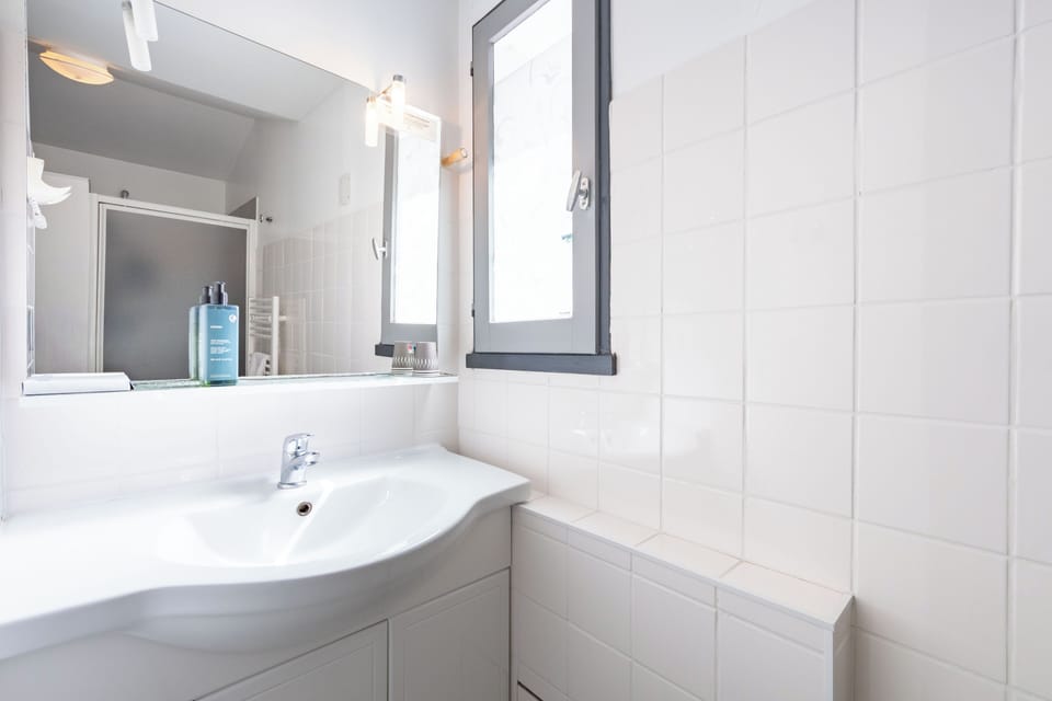 Triple Room | Bathroom