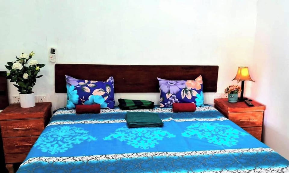 Deluxe Double Room, Garden View | In-room safe, desk, laptop workspace, soundproofing