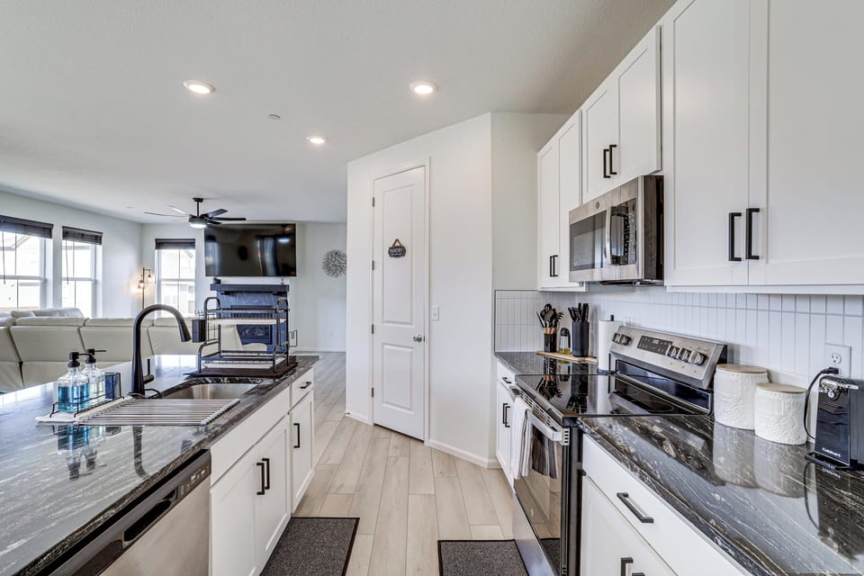 House (4 Bedrooms) | Interior