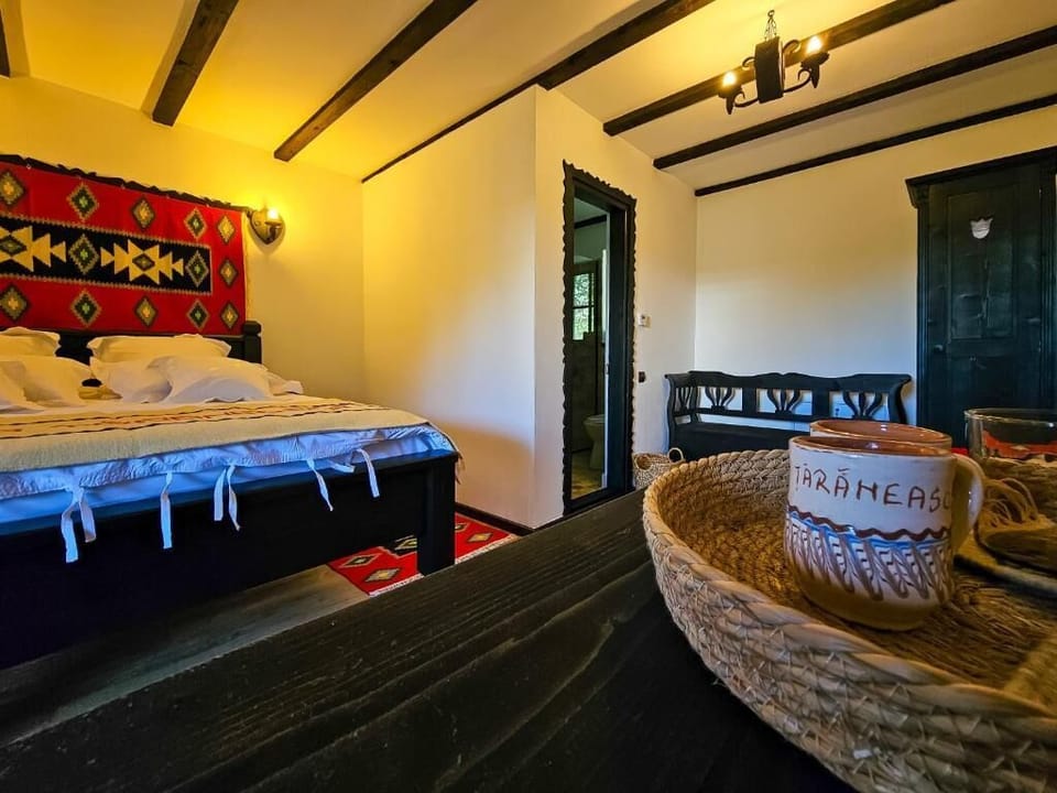 Double Room, Garden View | In-room safe, WiFi (free)