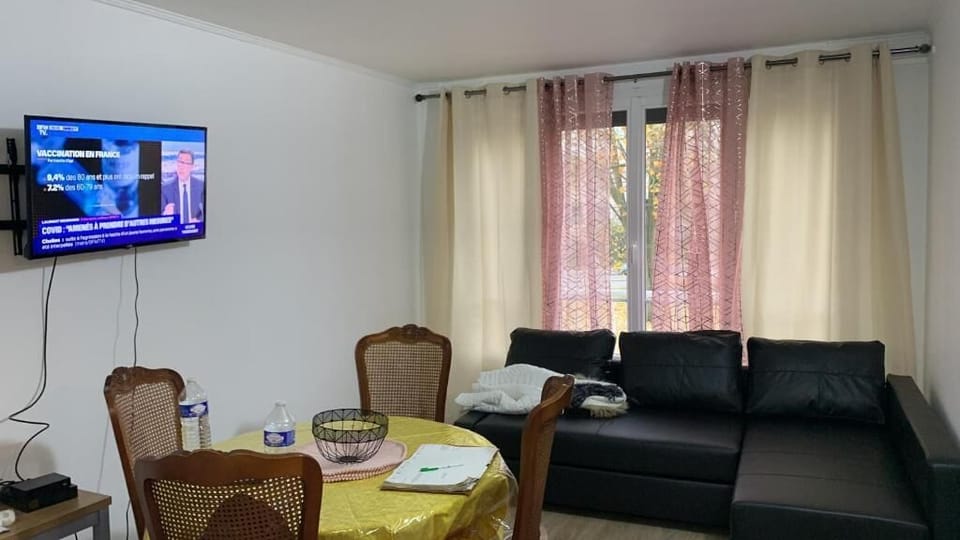 Basic Apartment, Non Smoking, Microwave | Interior