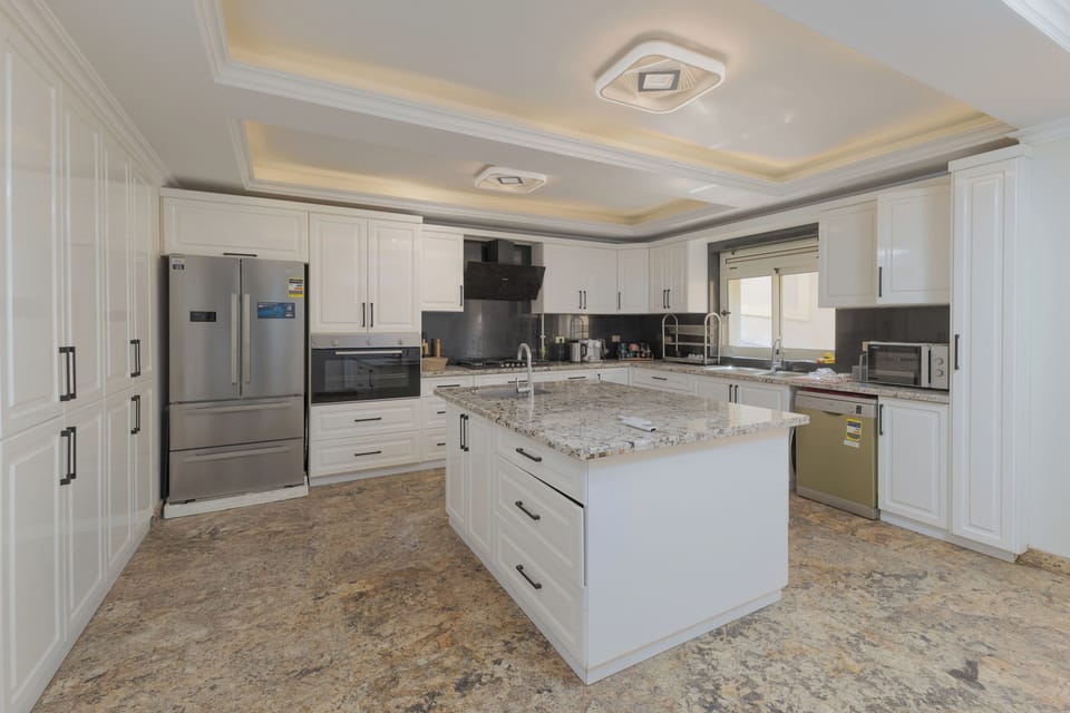 Luxury Villa, 6 Bedrooms, Private Pool | Private kitchen | Full-size fridge, microwave, oven, stovetop
