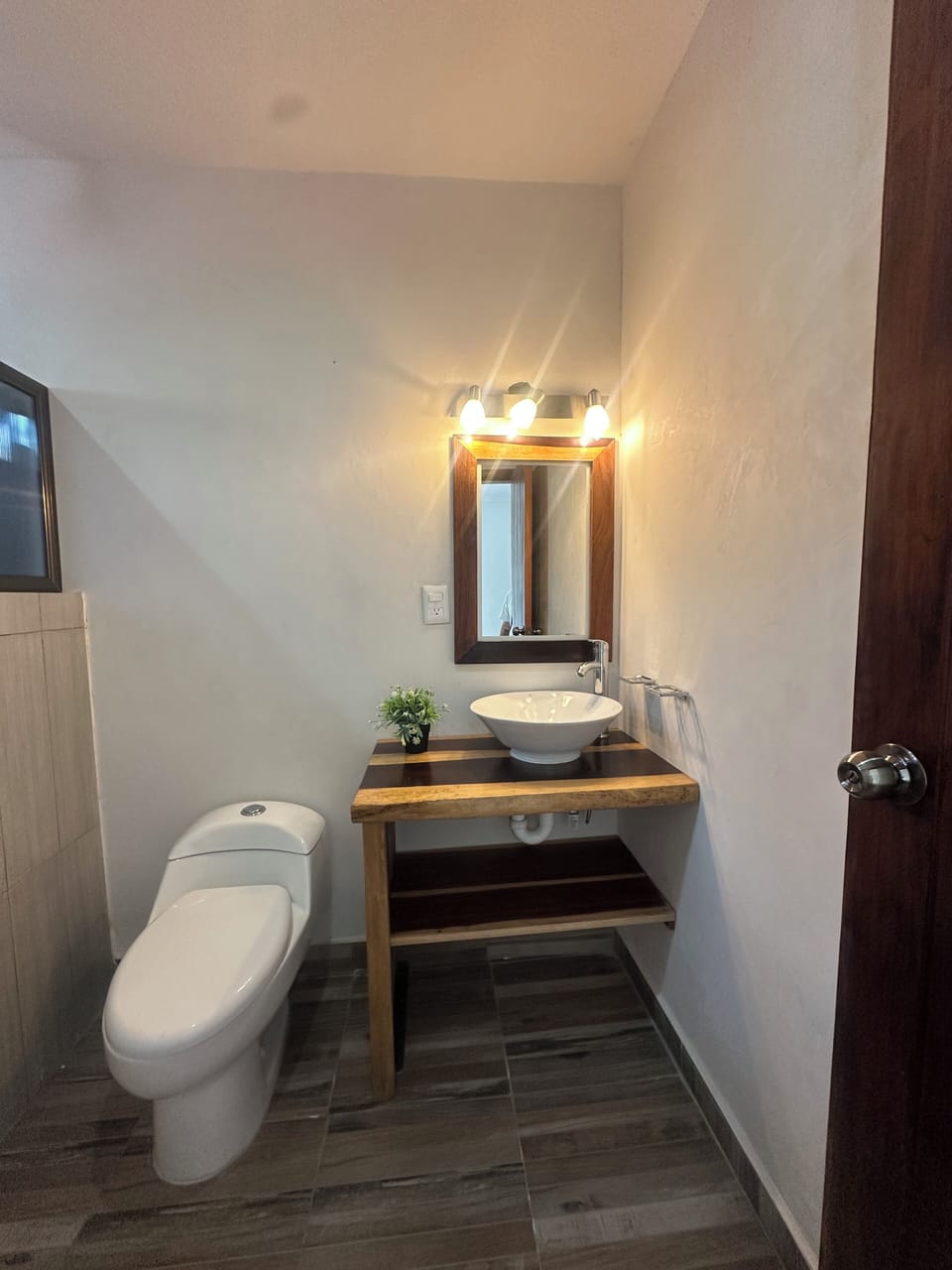 Comfort Room, Garden View | Bathroom