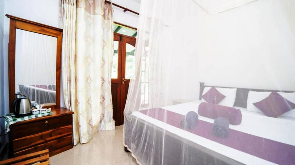 Economy Double Room, Mountain View | In-room safe, desk, laptop workspace, soundproofing