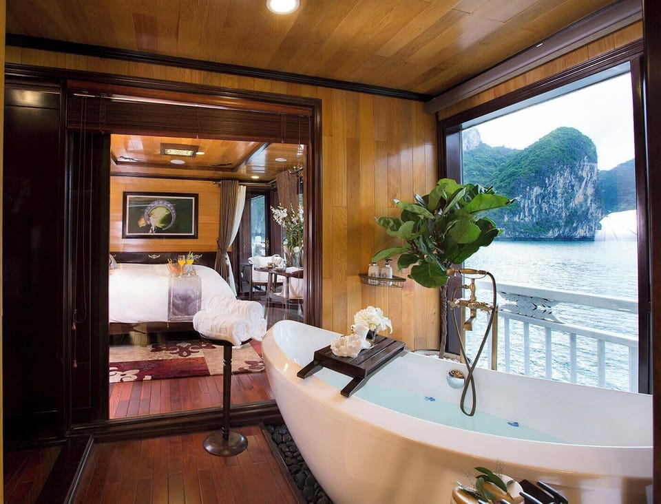 Premium Suite, Ocean View | Spa | Hot stone massages, deep-tissue massages, prenatal massages