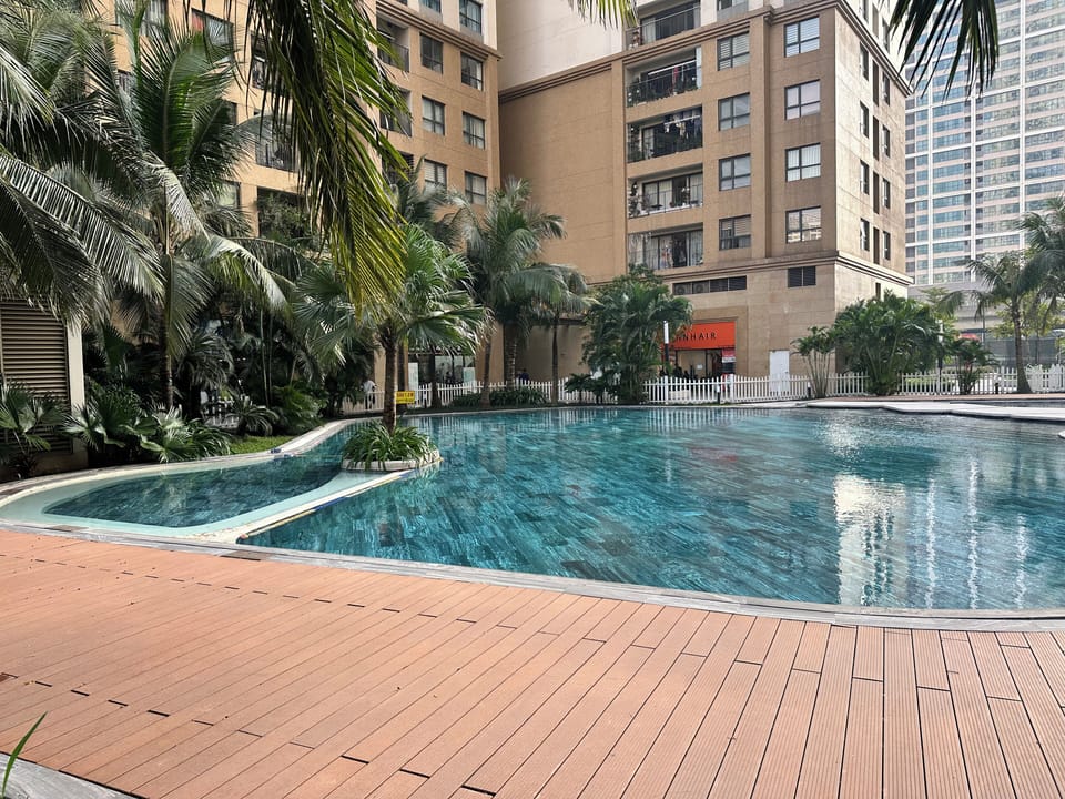 2 outdoor pools, pool umbrellas, lifeguards on site