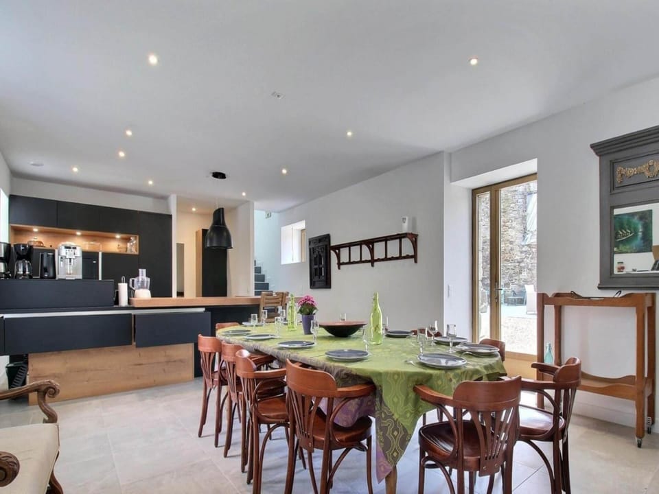 House | Dining