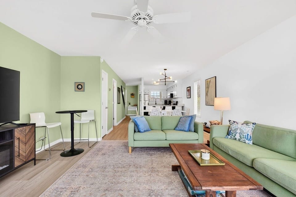 House, 2 Bedrooms | Living area