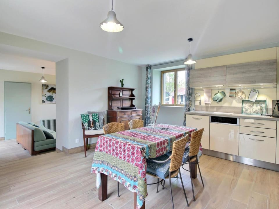 House | Dining