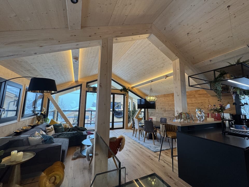 Chalet | Living area