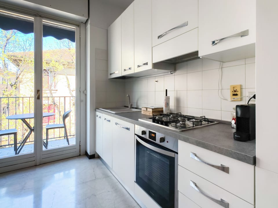 Comfort Apartment, Balcony, City View | Private kitchen