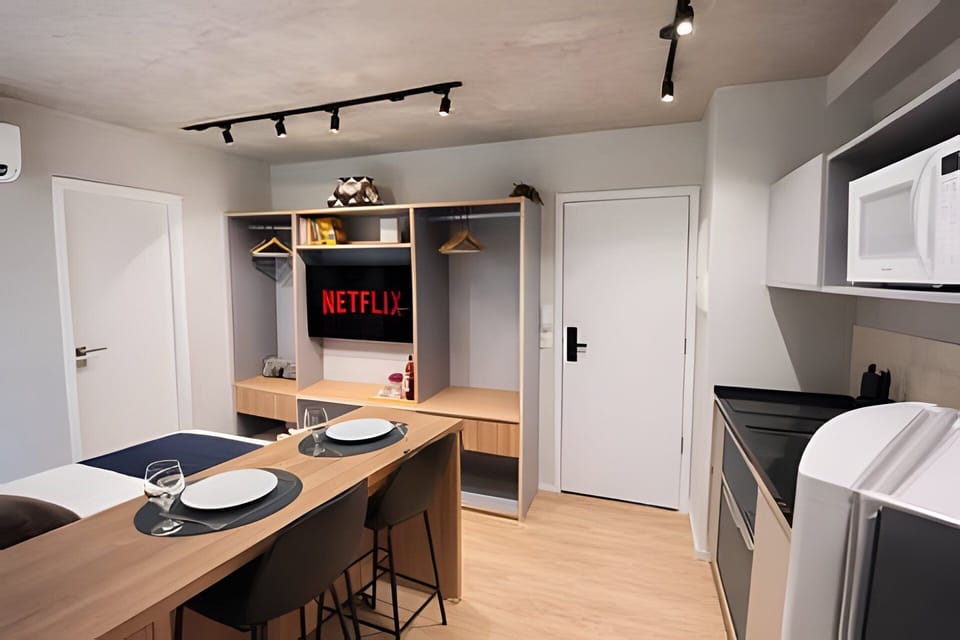 Basic Studio | Private kitchen | Microwave, stovetop