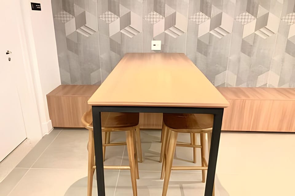 Basic Apartment | Dining