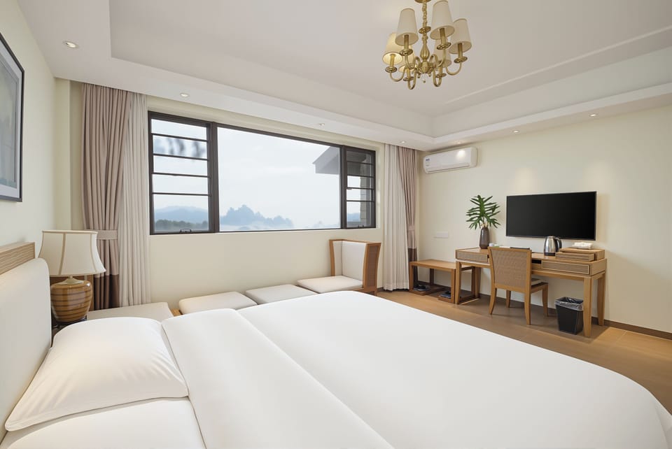 Luxury Villa, Hill View | Premium bedding, memory foam beds, desk, laptop workspace