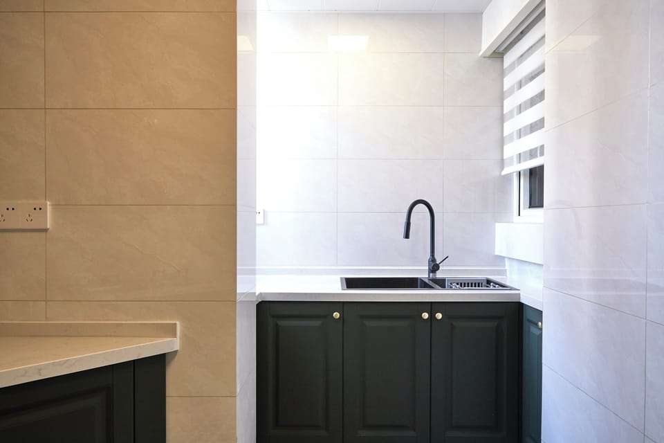 Superior Suite, Garden View | Private kitchen | Fridge, microwave, stovetop, cleaning supplies